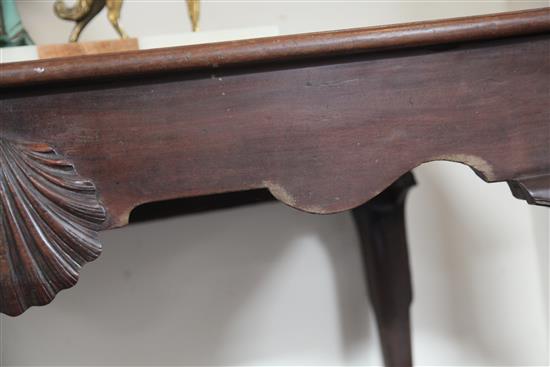 An Irish mahogany serving table, W.3ft 10in. D.2ft 11.5in. H.2ft 5.5in.
